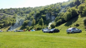 grătar în pădure