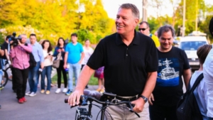 Klaus cu bicicleta