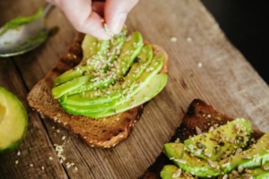 avocado cu paine